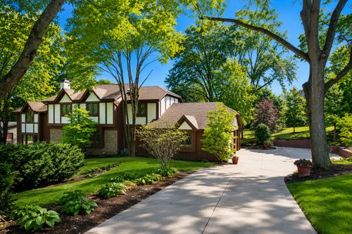 1211 S Grove Ave, Barrington, IL, 60010-5028 | Card Image