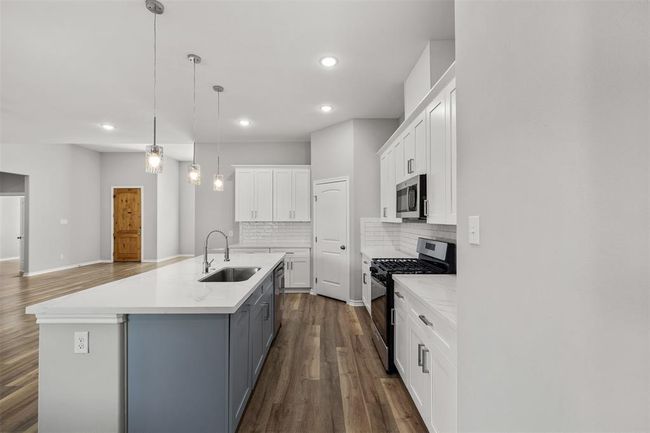 Similar Home - Island Kitchen | Image 6