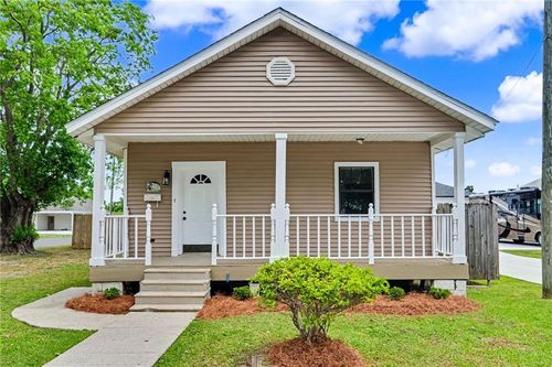 309 Avenue B, Westwego, LA, 70094-3657 | Card Image