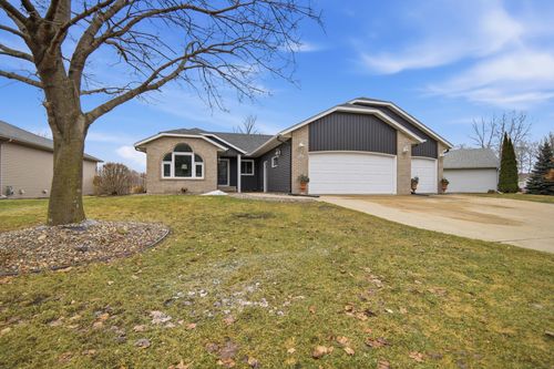 1437 Nottingham Dr, Owatonna, MN, 55060-4619 | Card Image