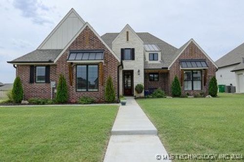 2978 E 146th Street S, Bixby, OK, 74008 | Card Image