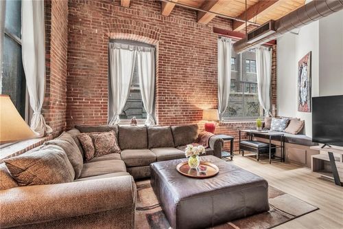 apt-201-308 W 8th St, Kansas City, MO, 64105-1577 | Card Image