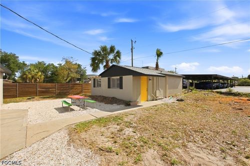 b-1640 Daniels Dr, North Fort Myers, FL, 33917-3975 | Card Image