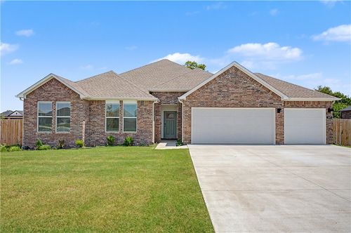 207 Kit Kat Court, Siloam Springs, AR, 72761 | Card Image