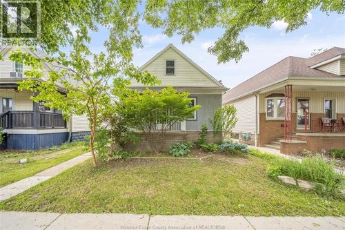1153 Gladstone Ave, Windsor, ON, N9A2R9 | Card Image
