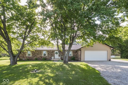 9390 State Road 39, Lizton, IN, 46149-9500 | Card Image