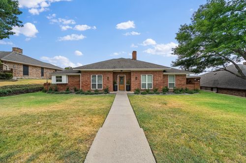 2805 Colleen Dr, Garland, TX, 75043-1216 | Card Image