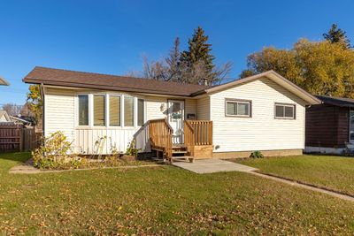 4720 36 St, House detached with 4 bedrooms, 2 bathrooms and 2 parking in Lloydminster SK | Image 1