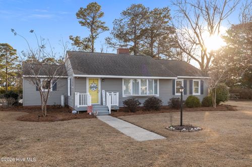 104 George St, Beaufort, NC, 28516-1608 | Card Image
