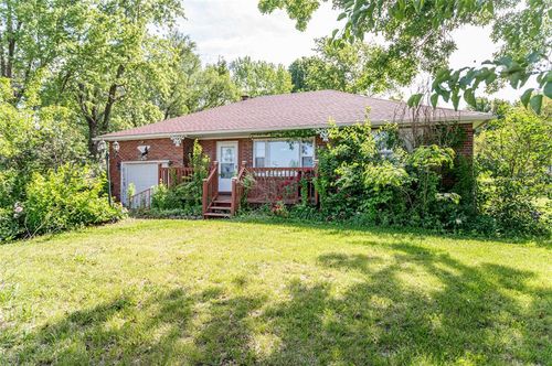 300 N Alvarado Ave, Belle, MO, 65013-3453 | Card Image