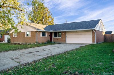 640 N Alex Road, House other with 3 bedrooms, 2 bathrooms and null parking in West Carrollton OH | Image 2