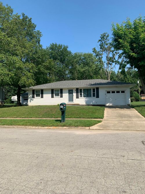 365 Meadow Dr, Circleville, OH, 43113-1035 | Card Image