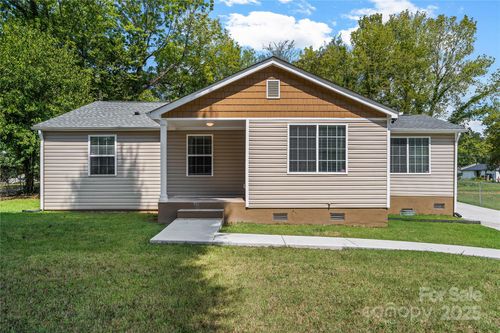 2510 Sherrill St, Charlotte, NC, 28208-6824 | Card Image