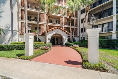 410 - 100 S Interlachen Avenue, Condo with 2 bedrooms, 1 bathrooms and null parking in Winter Park FL | Image 1