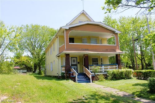 3281 E 118th St, Cleveland, OH, 44120-3818 | Card Image