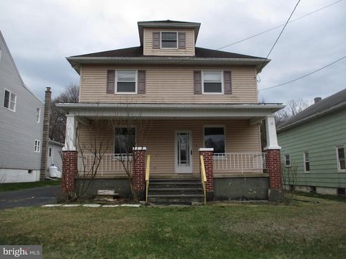 31 Village Rd, SHENANDOAH, PA, 17976 | Card Image