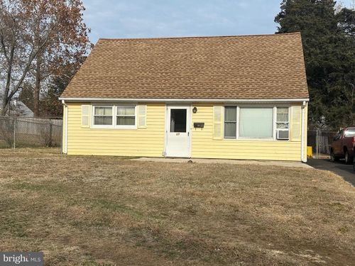 27 Walton Ave, Ewing, NJ, 08618-1957 | Card Image