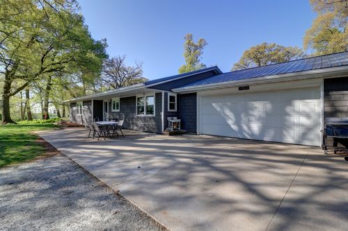 14755 Fenton Rd, Morrison, IL, 61270-9216 | Card Image