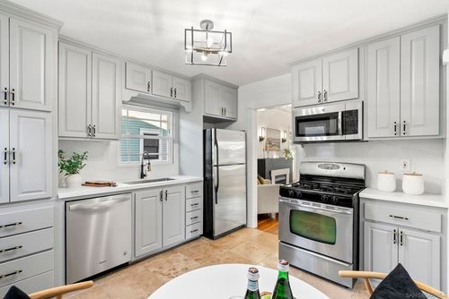 2730 Monroe Ave, San Diego, CA, 92116-3116 | Card Image