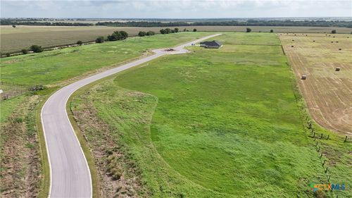 104 Pr 711, Lott, TX, 76632 | Card Image