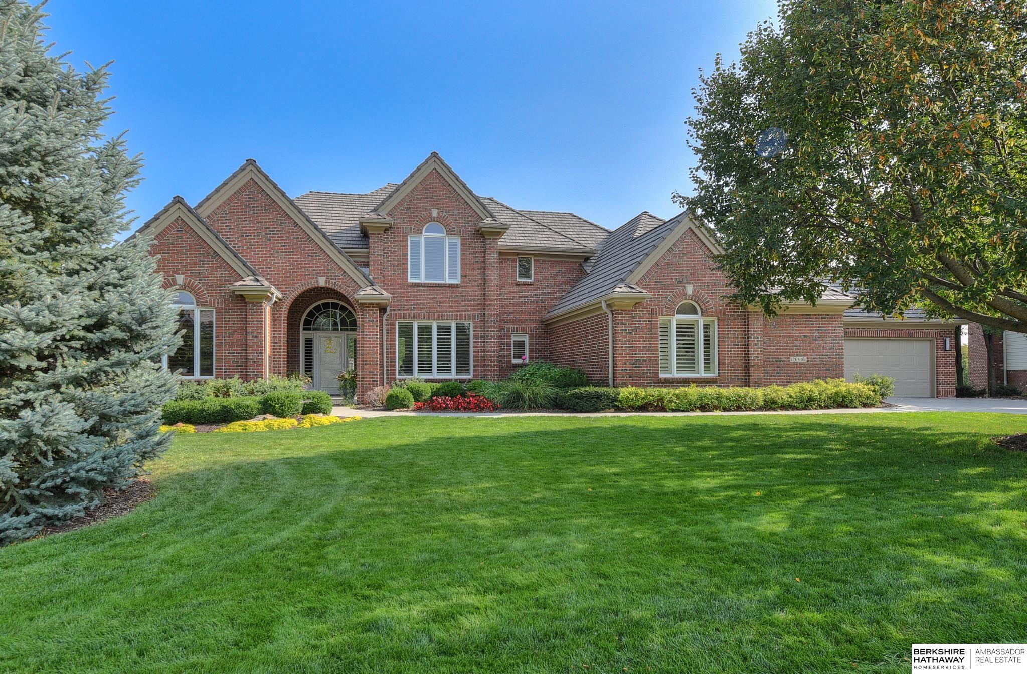 Binney St, Omaha, NE 68164