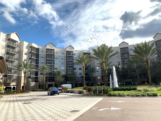 3503 - 14501 Grove Resort Avenue, Condo with 2 bedrooms, 2 bathrooms and null parking in Winter Garden FL | Image 3