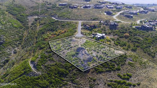 16a-3092 Crosstie Ct, Park City, UT, 84098-4917 | Card Image