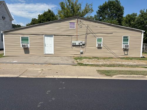 808 W Shelby St, Falmouth, KY, 41040-1078 | Card Image