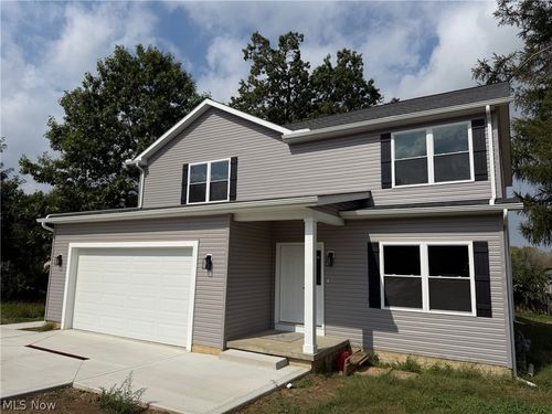 9279 Jackson St, Mentor, OH, 44060-4440 | Card Image