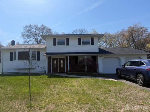13 Oakwood Dr, Parlin, NJ, 08859-2105 | Card Image