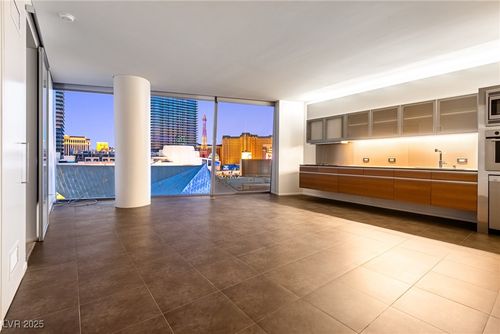 802-3726 Las Vegas Blvd S, Las Vegas, NV, 89158 | Card Image