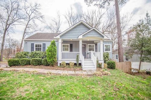 200 Woodlawn Pike, Knoxville, TN, 37920-3233 | Card Image
