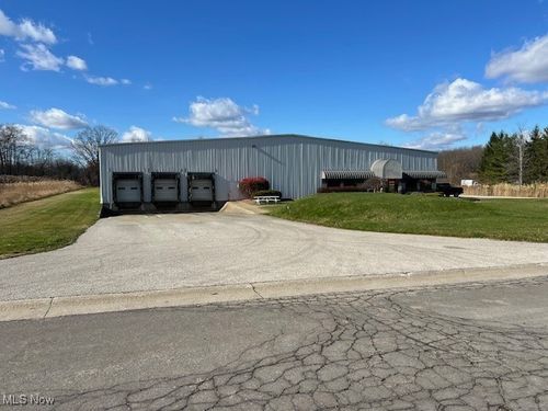 11783 Timber Point Trl, Mantua, OH, 44255-9694 | Card Image