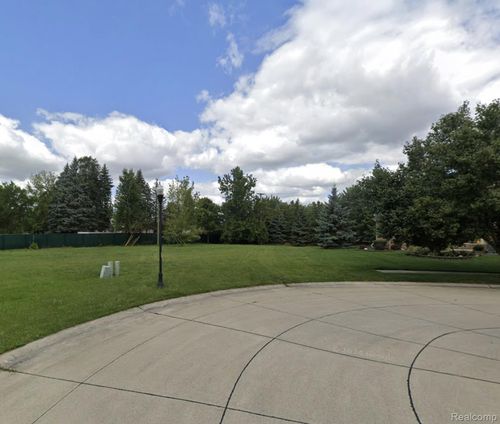 13110 Torry Pines Ct, Taylor, MI, 48180-7963 | Card Image