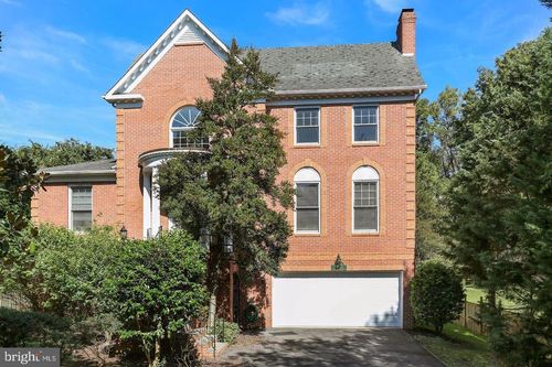 2835 Lorcom Ln, ARLINGTON, VA, 22207-4943 | Card Image