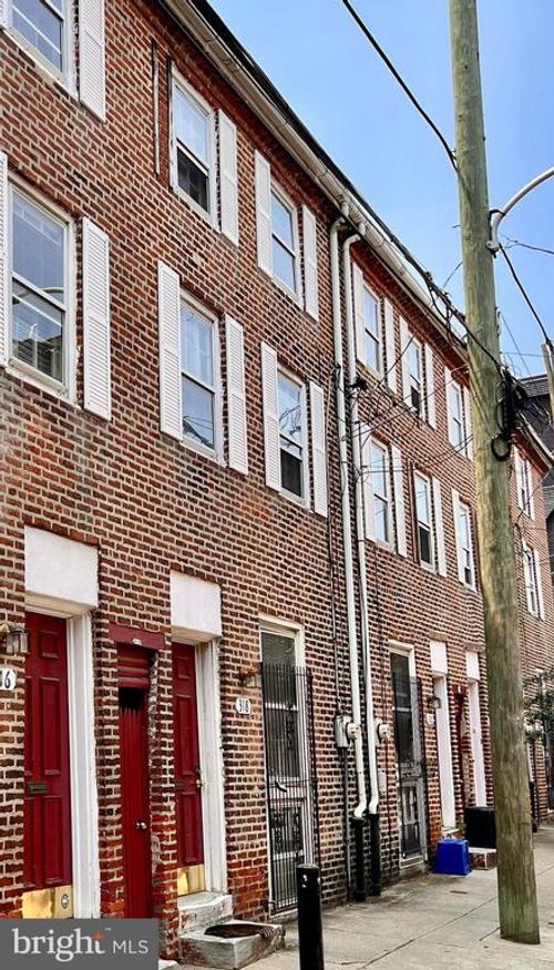 318 W Wildey St, PHILADELPHIA, PA, 19123-2225 | Card Image
