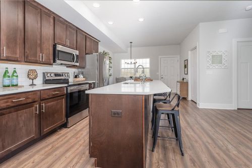 455 Hillary Cir, Johnson Creek, WI, 53038-9308 | Card Image