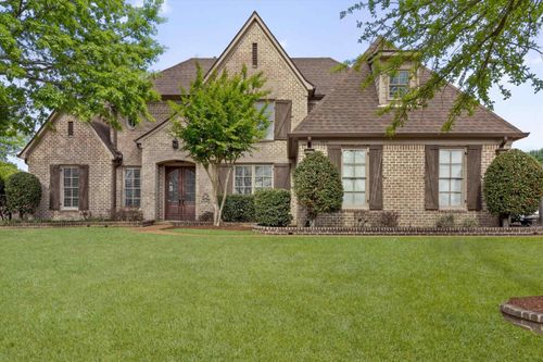 580 Winding Valley Cv, Collierville, TN, 38017-3964 | Card Image