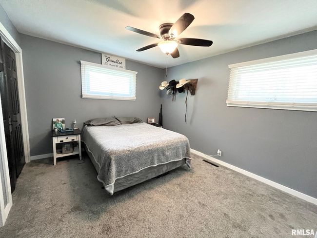 1104 E Poplar St, House other with 3 bedrooms, 2 bathrooms and null parking in Herrin IL | Image 9