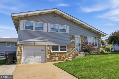 213 Highland Ave, PENNDEL, PA, 19047-5115 | Card Image