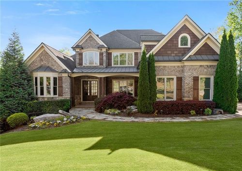 5811 Yoshino Cherry Ln, Braselton, GA, 30517-7024 | Card Image
