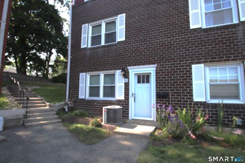 58-58 Savin Park, West Haven, CT, 06516-5840 | Card Image