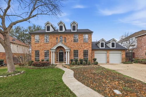 6204 Kingswood Drive, Arlington, TX, 76001 | Card Image