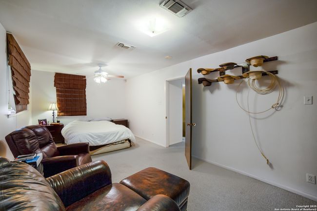 713 Fawndale Ln, House other with 3 bedrooms, 3 bathrooms and null parking in Windcrest TX | Image 18