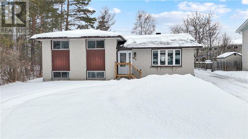 407 Barber St, Espanola, ON, P5E1B9 | Card Image