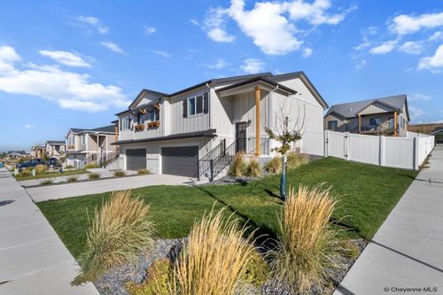5148 Sullivan St, Cheyenne, WY, 82009-5861 | Card Image