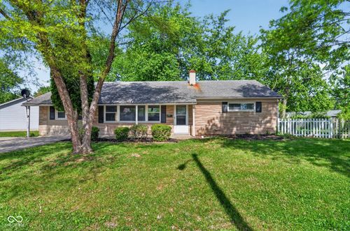 629 Gooseberry Ln, Greenwood, IN, 46143-1222 | Card Image