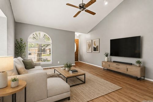 6154 John Chapman, San Antonio, TX, 78240-2272 | Card Image