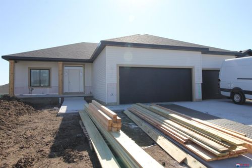 5920 Sw Sierra Madre Dr, Lincoln, NE, 68523-9314 | Card Image