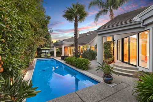 943 Shore Breeze Drive, Sacramento, CA, 95831 | Card Image